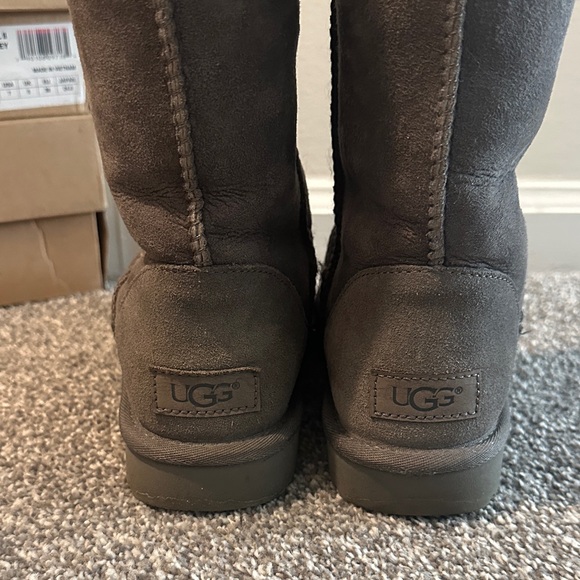 UGG Classic Tall Boots - Picture 3 of 7